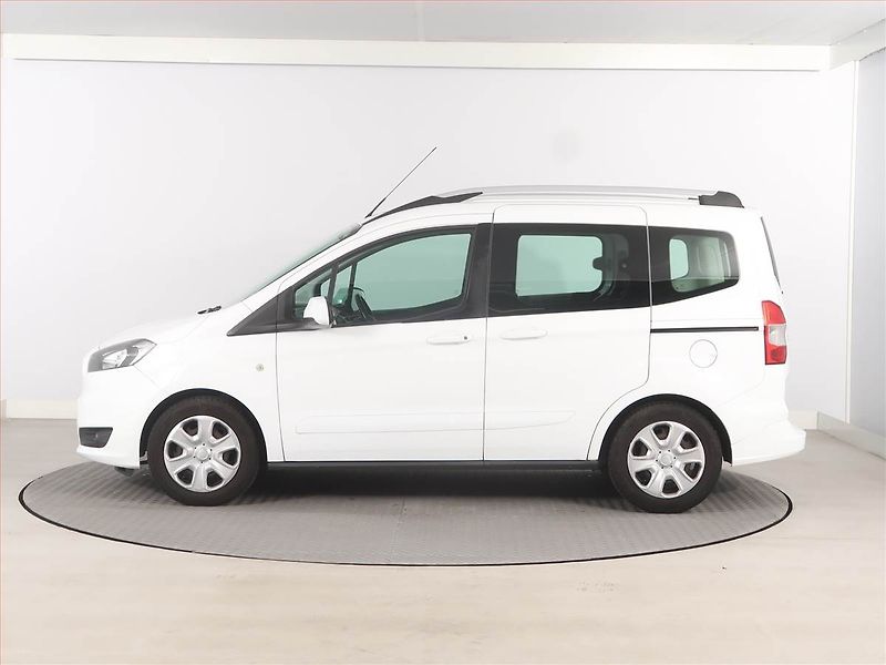 Ford Tourneo Courier (2017) 1.0 EcoBoost, 5Míst, ČR - fotka 3 z 16