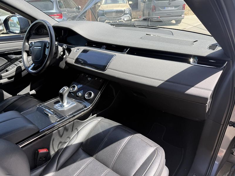 Land Rover Range Rover Evoque 2.0D R-Dynamic SE - fotka 21 z 23