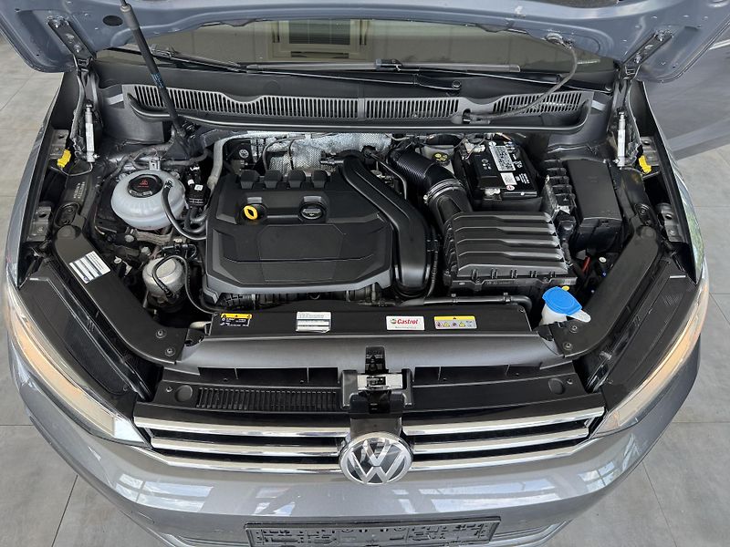 Volkswagen Touran (2020) 1,5TSi DSG 7.MÍST NAVIGACE ACC - fotka 21 z 31