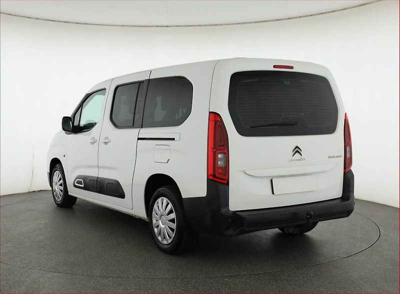 Citroën Berlingo (2021) Maxi Feel 1.5 BlueHDi, 5Míst - fotka 4 z 14
