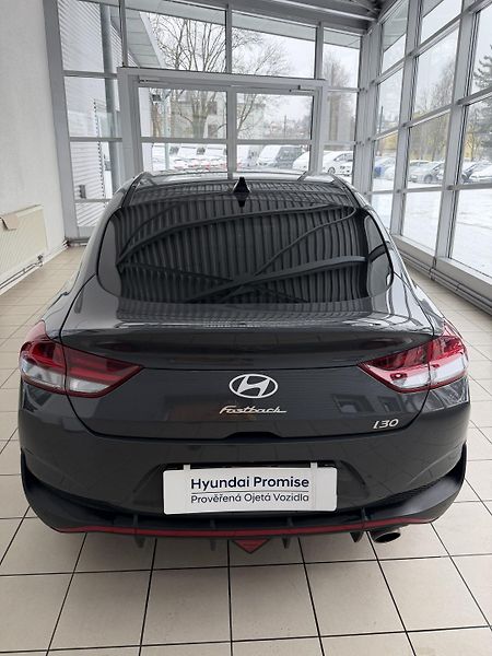 Hyundai i30 (2024) 1.0T-GDi 74kW N-line AT - fotka 3 z 17