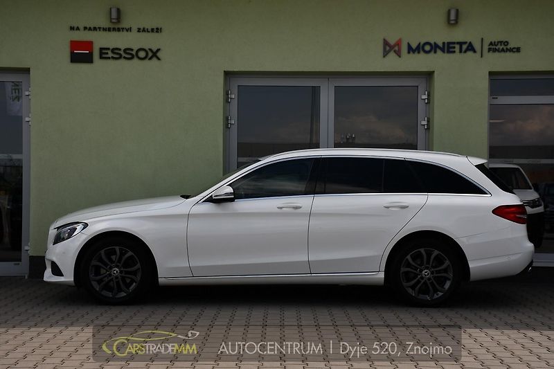 Mercedes-Benz Třídy C 220d 4MATIC ČR NAVI - fotka 11 z 34