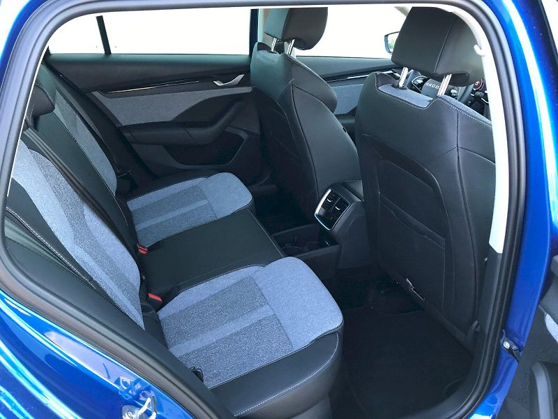 Škoda Octavia (2025) COMBI TOP SELECTION 1,5 TSI M- - fotka 13 z 28