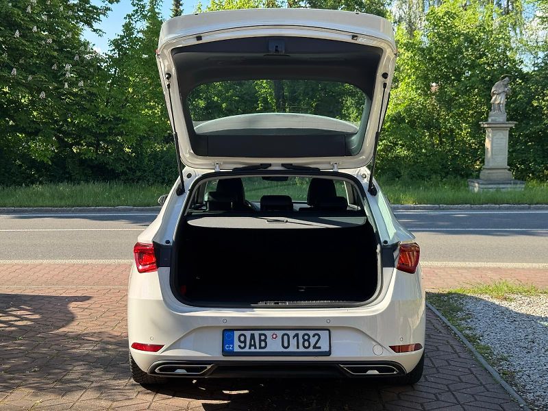 Seat Leon 2.0TDi FR DSG 150k 1.MAJIT. ČR - fotka 7 z 23