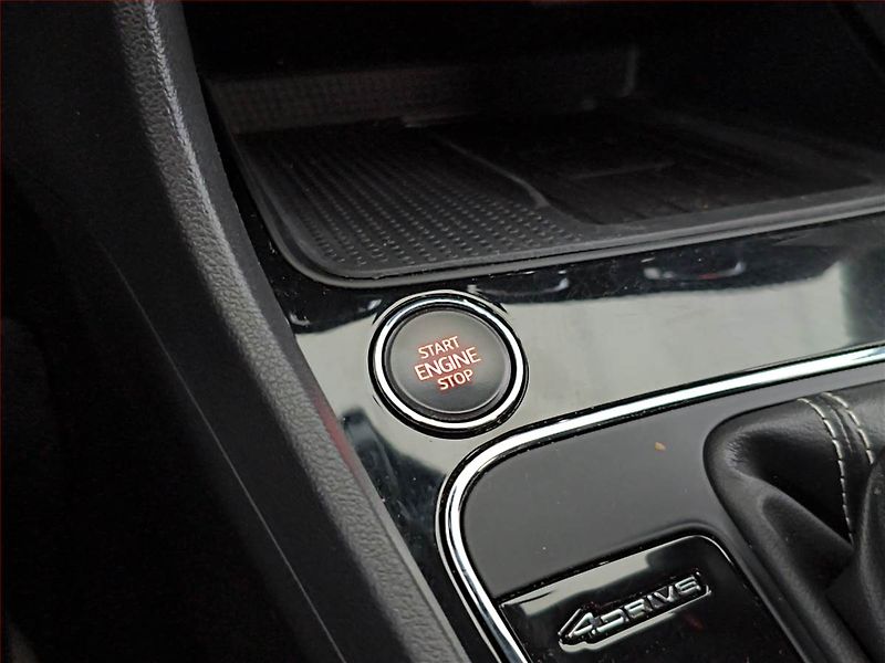 Seat Leon (2018) 2.0 TSI Cupra 300, 4X4 - fotka 19 z 21