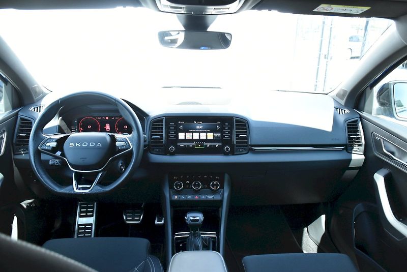 Škoda Karoq (2025) Sportline 2.0 TDI 110kW - fotka 5 z 34