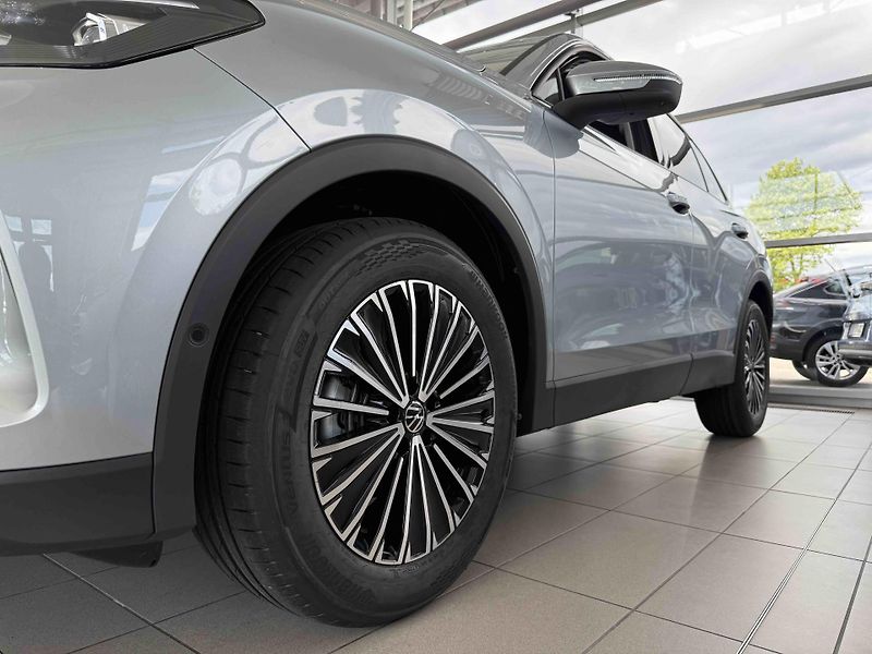 Volkswagen Tiguan (2026) People 1,5 eTSI 96 kW mHEV - fotka 3 z 7