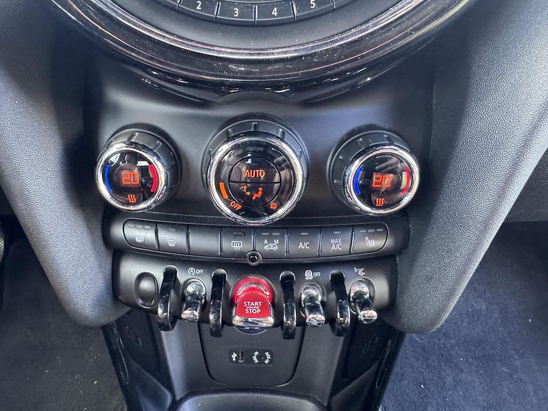 Mini Cooper S (2016) 2.0 S 1.MAJITEL.SERVIS - fotka 27 z 40