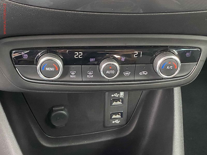 Opel Crossland X (2019) 1.2 T, Innovation, navi, - fotka 15 z 19
