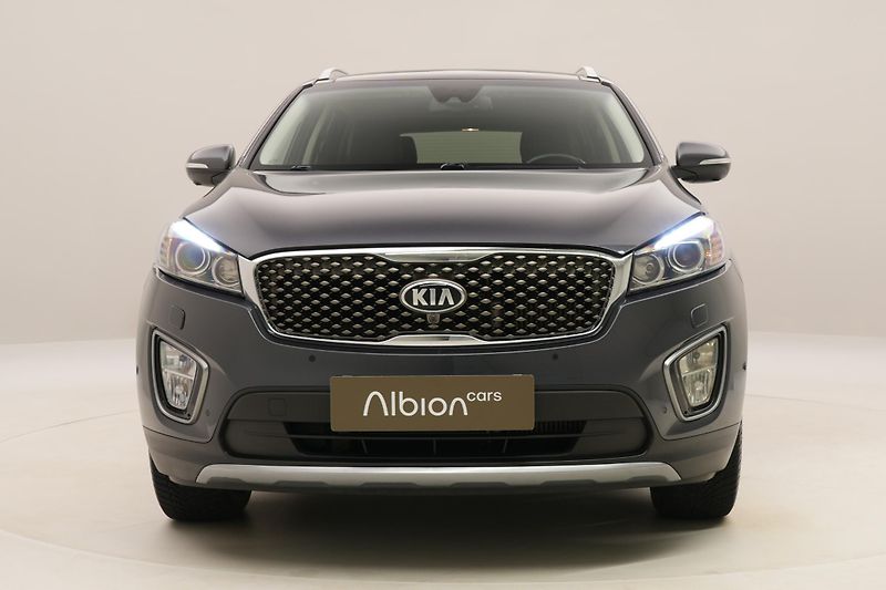Kia Sorento 2.2 CRDi 147kW AWD AUT 7míst - fotka 15 z 56