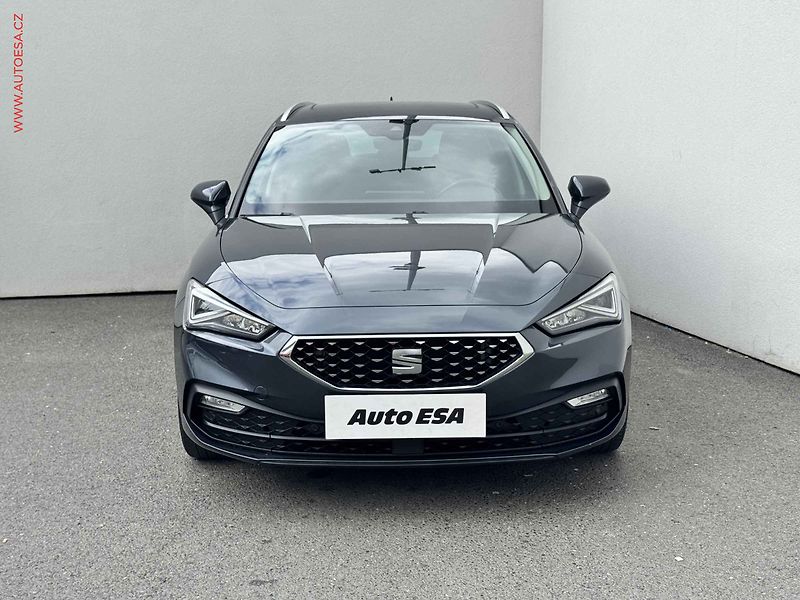 Seat Leon (2021) 2.0 TDi, Xcellence, DSG, TZ - fotka 2 z 17