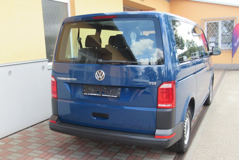 Volkswagen Transporter T6 2.0 TDI KLIMA 9 MÍST - fotka 9 z 31