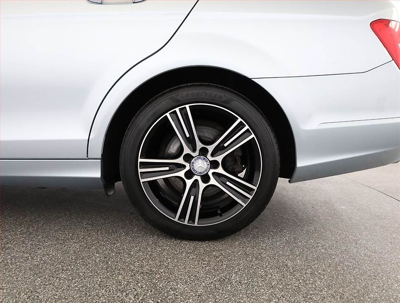 Mercedes-Benz Třídy C (2013) C 220 CDI, 4X4, Automat, Kůže - fotka 17 z 17