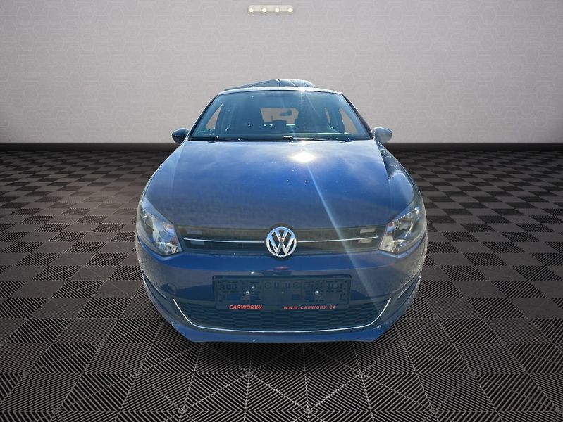 Volkswagen Polo (2012) 1,4 16v Style - fotka 2 z 28