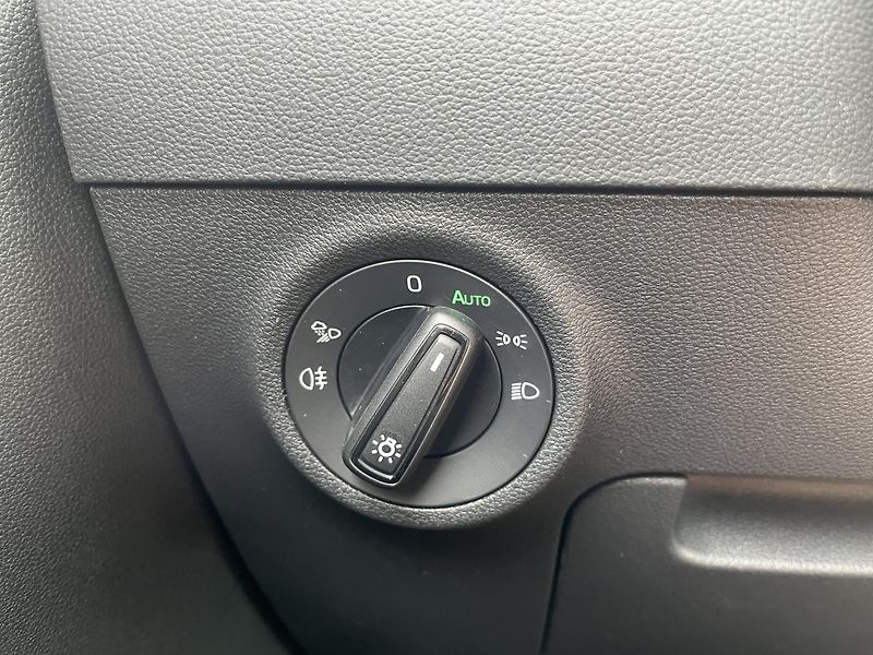 Škoda Karoq SPORTLINE 1.5 A7F 110kW - fotka 16 z 24