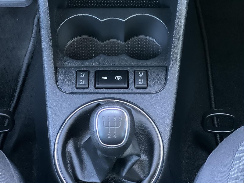 Škoda Roomster 1.2TSi 77kw PANORAMA TEMPOMAT - fotka 20 z 40