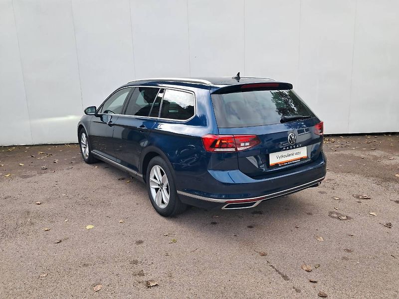 Volkswagen Passat Variant (2022) ELEGANCE 1.5 TSI / 110 kW EVO - fotka 28 z 31