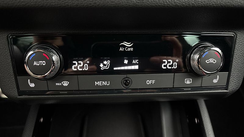 Škoda Kamiq 1.5 TSI DSG Monte Carlo - fotka 13 z 30
