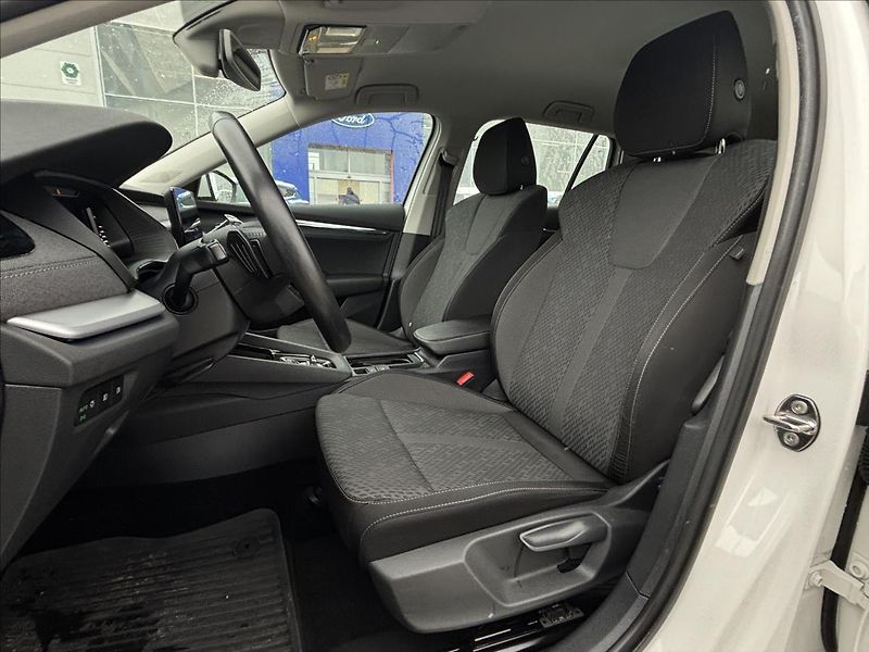 Škoda Octavia 2,0 TDI 110kW Style DSG - fotka 19 z 38