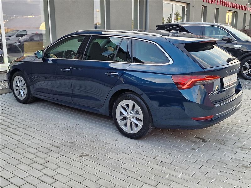 Škoda Octavia 2.0TDI 110kW Style Combi,1Maj - fotka 7 z 50