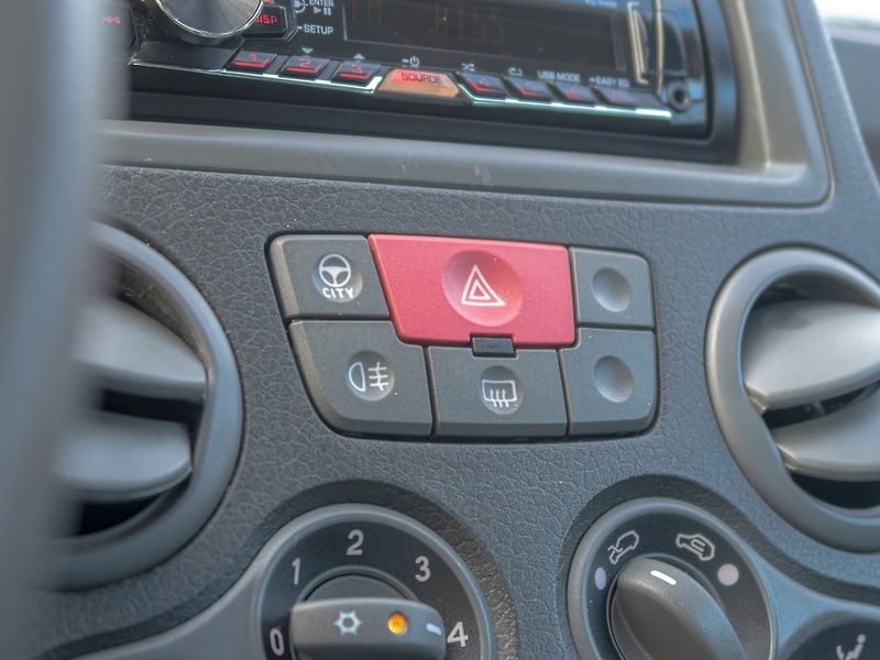 Fiat Panda (2008) 1.1i – SERVO / KLIMA - fotka 20 z 39