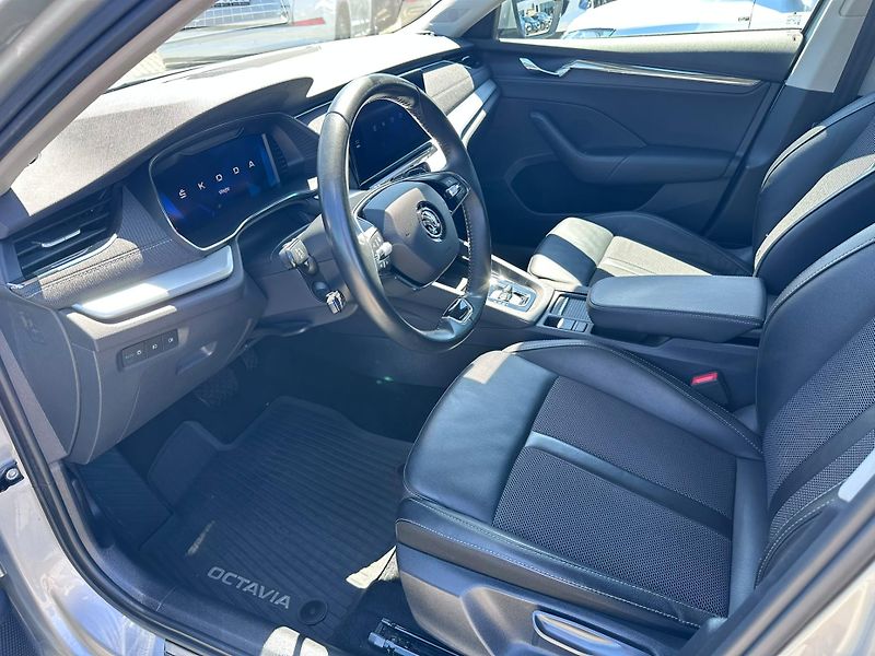 Škoda Octavia 2.0 TDI 110kW DSG Style - fotka 8 z 16