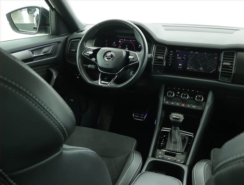 Škoda Kodiaq (2023) Sportline 2.0 TDI - fotka 7 z 21