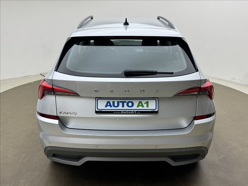 Škoda Kamiq 1,0 DSG AC LED VÝHŘEV SENZORY - fotka 5 z 36