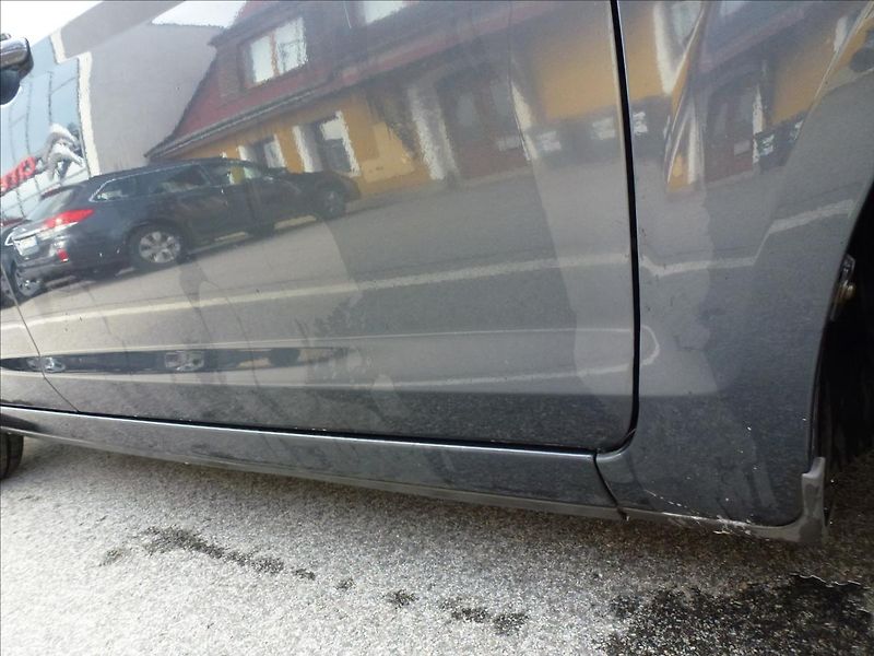Ford Focus 1,6 16V  Elegance - fotka 46 z 48