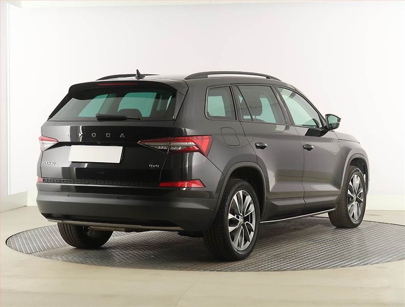 Škoda Kodiaq (2022) Ambition 2.0 TDI, digi klima - fotka 5 z 25