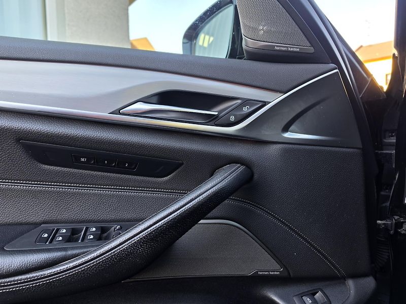 BMW Řada 5 520D TZ Sport Line Harman - fotka 30 z 30