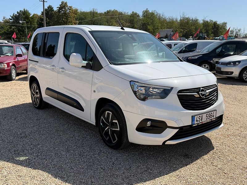 Opel Combo 1.2TURBO 81KW*TOP VÝBAVA- ZADA - fotka 10 z 33