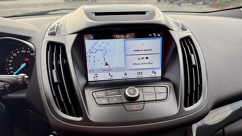 Ford Kuga (2018) EcoBoost 1,5,4x4 - fotka 4 z 10