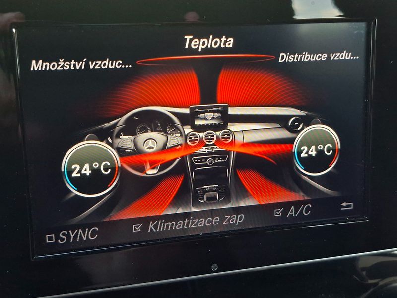Mercedes-Benz Třídy C (2017) C 250d 150kW 4MATIC BURMESTER - fotka 18 z 50