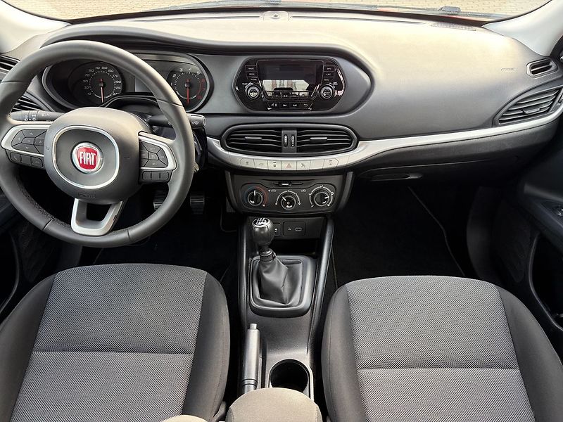 Fiat Tipo 1.4 95k Pop Edice Italia - fotka 8 z 9
