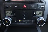 Volkswagen Touareg 2,5 TDI  NOVÉ V ČR,4x4 - náhled 14