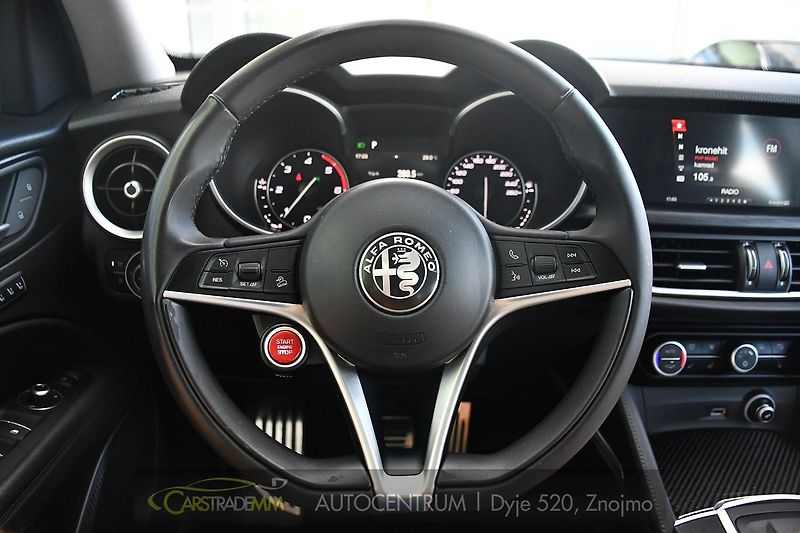 Alfa Romeo Stelvio 2,2JTD 154 KW 4x4 - fotka 25 z 50