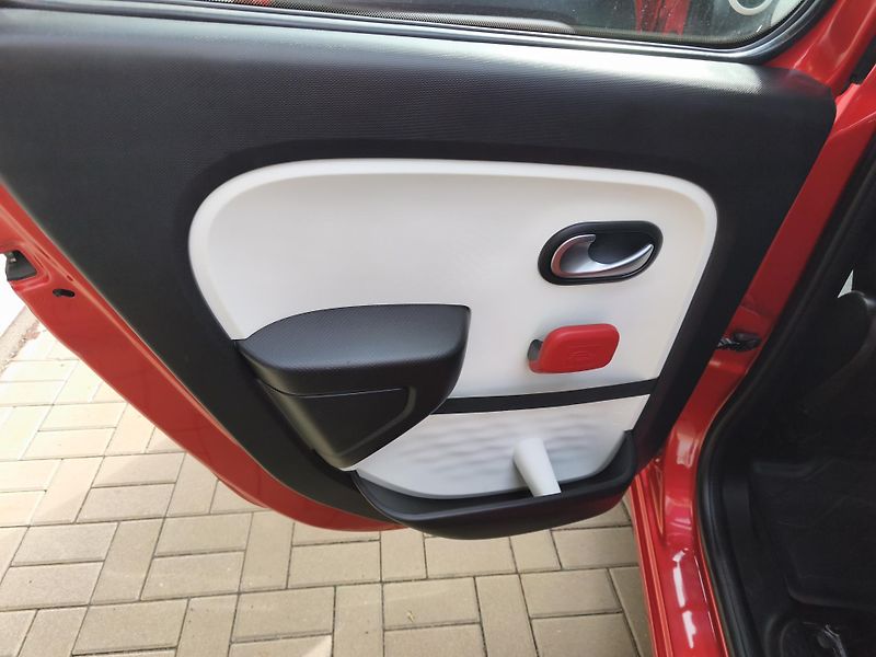 Renault Twingo (2016) III. Experience SCe 70  - fotka 17 z 29