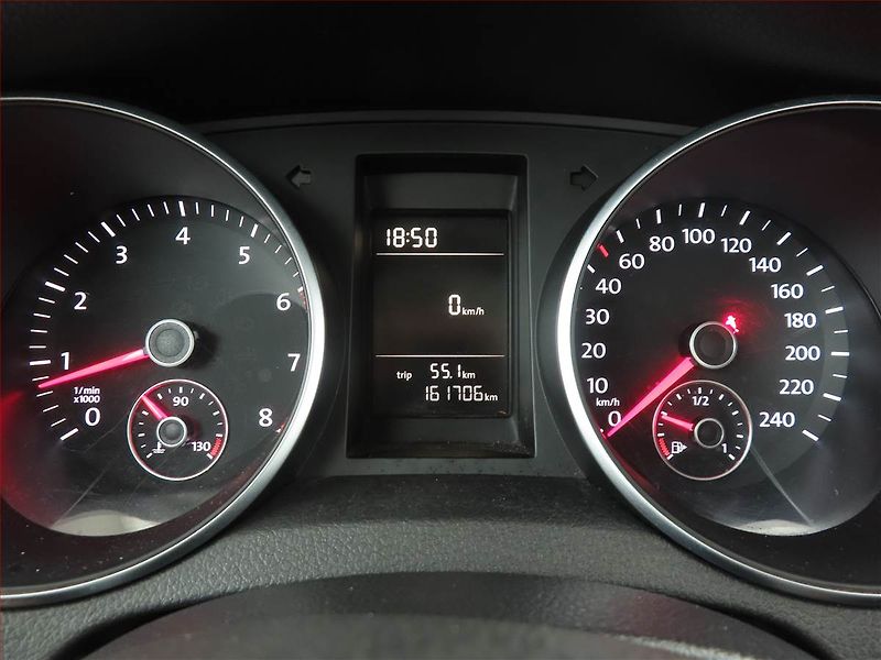Volkswagen Golf (2012) 1.2 TSI, Tempomat - fotka 11 z 14