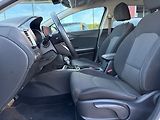 Kia Ceed 1.5 T-GDi 7DCT Exclusive SW - náhled 6