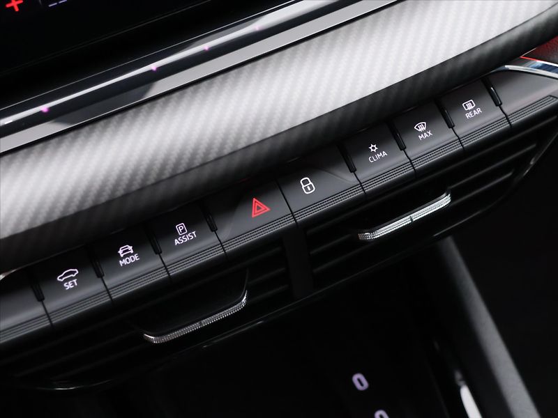 Škoda Octavia RS 2,0 TDI 147kW DSG LED Klima - fotka 27 z 36