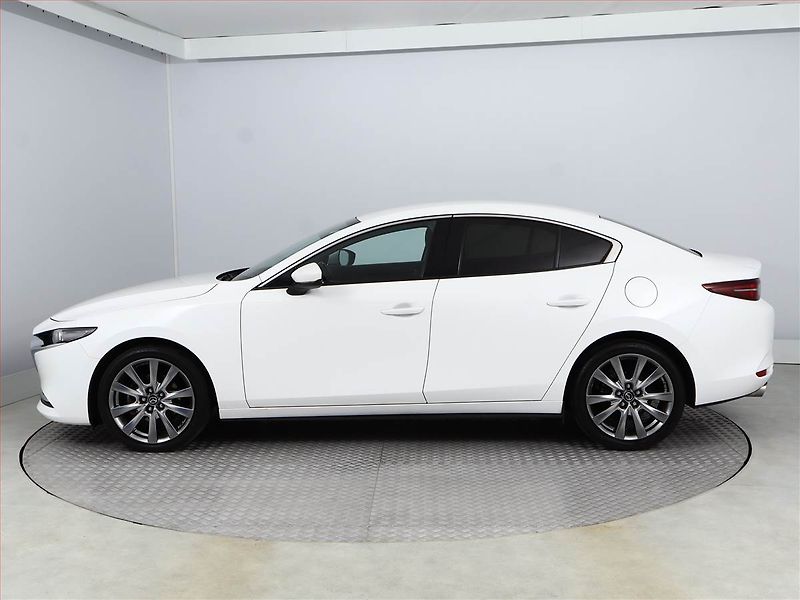 Mazda 3 (2021) 2.0 Skyactiv-X - fotka 3 z 20