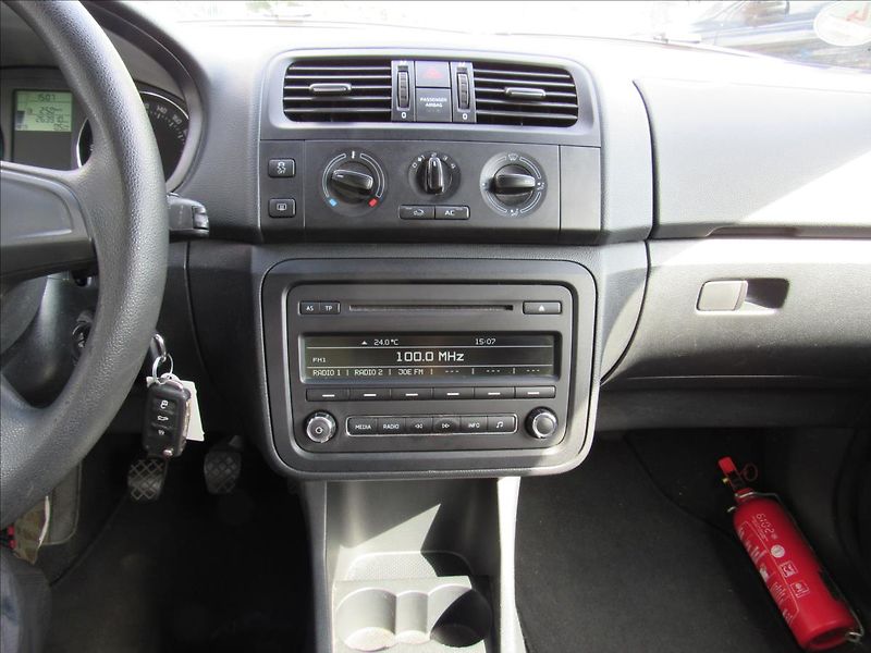 Škoda Fabia 1,2 TSi 63kW Combi - fotka 15 z 31