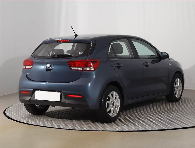 Kia Rio (2020) 1.2 DPI, Serv.kniha - fotka 5 z 15