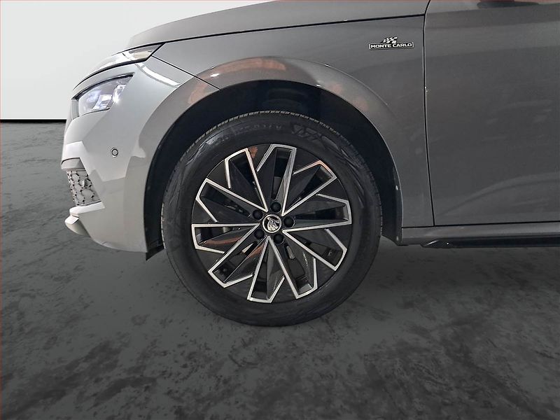 Škoda Kamiq (2023) Monte Carlo 1.0 TSI - fotka 14 z 22