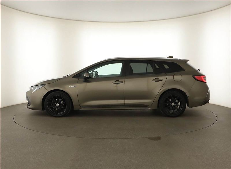 Toyota Corolla (2020) 1.8 Hybrid, Automat, Tempomat - fotka 3 z 22