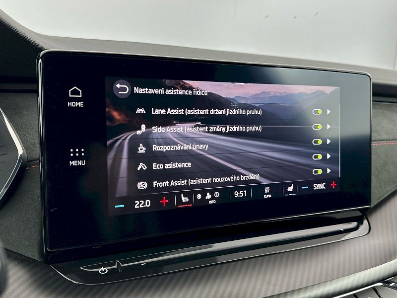 Škoda Octavia (2023) Combi 2.0TSI 180kW RS - fotka 14 z 34