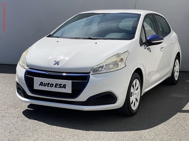 Peugeot 208 (2016) 1.0 PT, AC, tempo - fotka 3 z 15