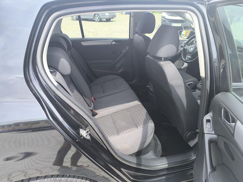 Volkswagen Golf (2010) 2.0 TDi 4x4 ČR,DOLOŽENÉ KM - fotka 13 z 25