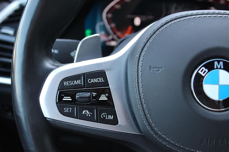 BMW X5 xDrive30d - fotka 12 z 24